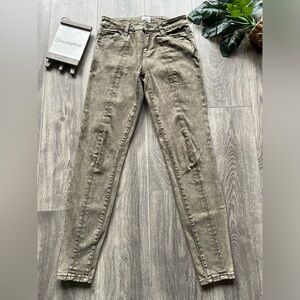 Wash lab cotton poly stretch skinny jeans in a rustic olive color. Size 25